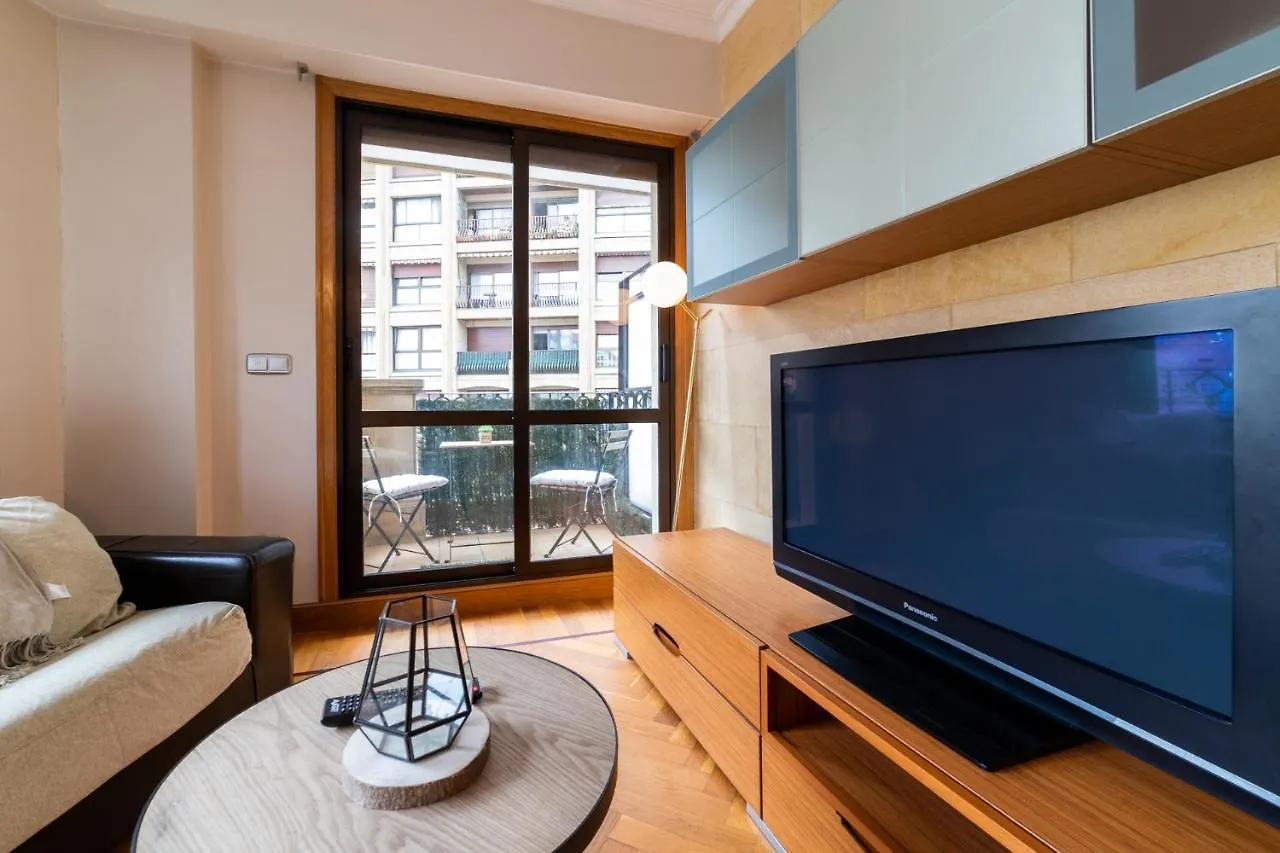 Comfy & Luminous Terrace Apartment San Sebastián