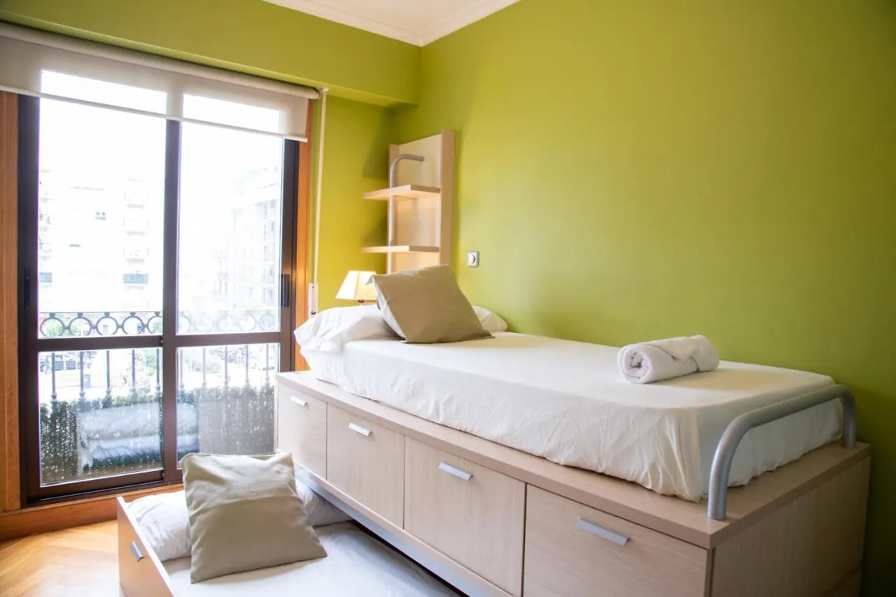 Comfy & Luminous Terrace Apartment San Sebastián